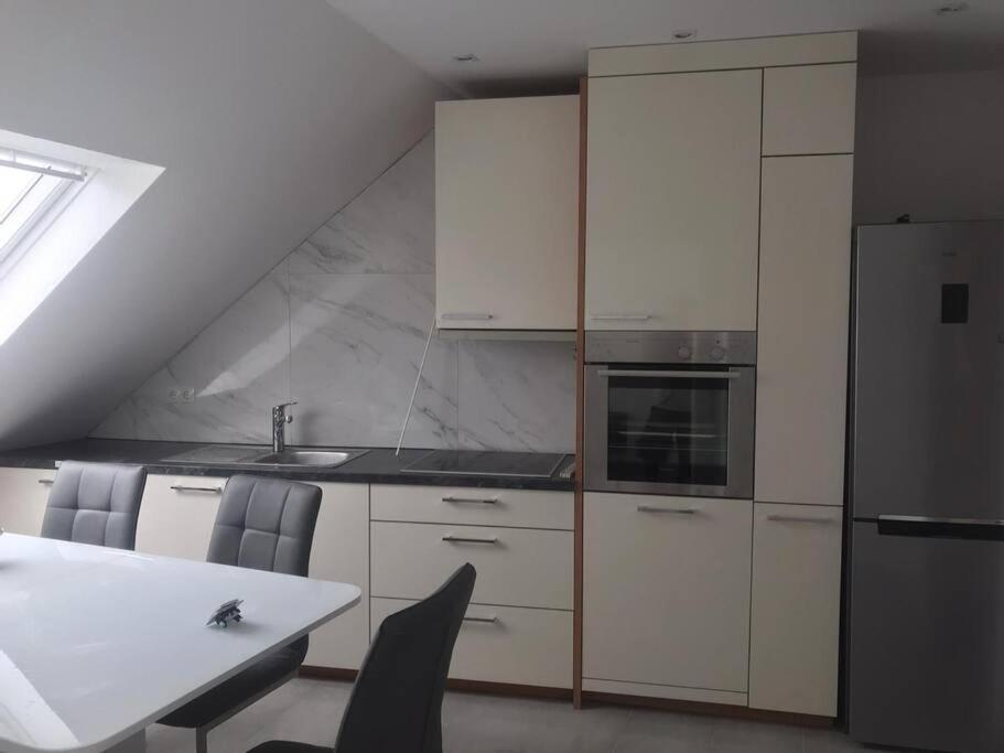 B01 Apartment Between Cologne & Bonn With Nature Access โทรสดอร์ฟ ภายนอก รูปภาพ